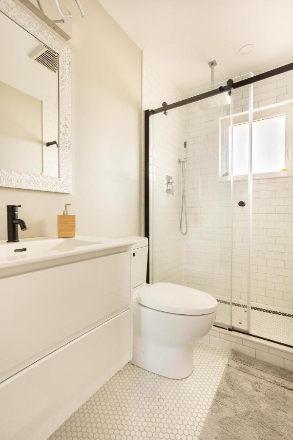 Entire 2 Bedroom Apartment Downtown - U3 Γουότερλου Εξωτερικό φωτογραφία